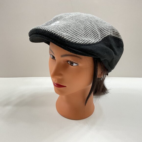 Flat Cap / Warm Hat - Black & Gray - Gender Neutral - Adult S/M - NWT - Picture 4 of 10
